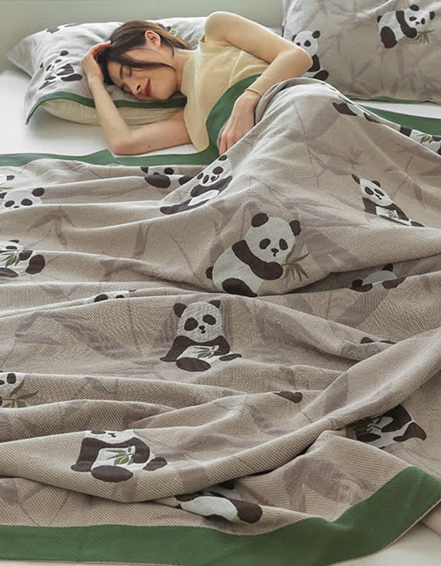 Adorable Panda Print Bedcover Quilt with Bamboo Pattern (3PCS)