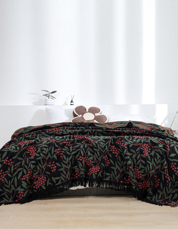 Botanical Berry Charm Floral Woven Bedcover Sofa Blanket