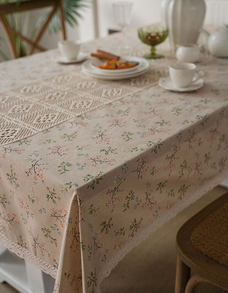 Cotton Center Lace Pieced Flower Printe Tablecloth (Beige)