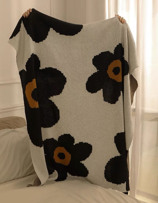 Simple Sun Flower Knitted Sofa Blanket