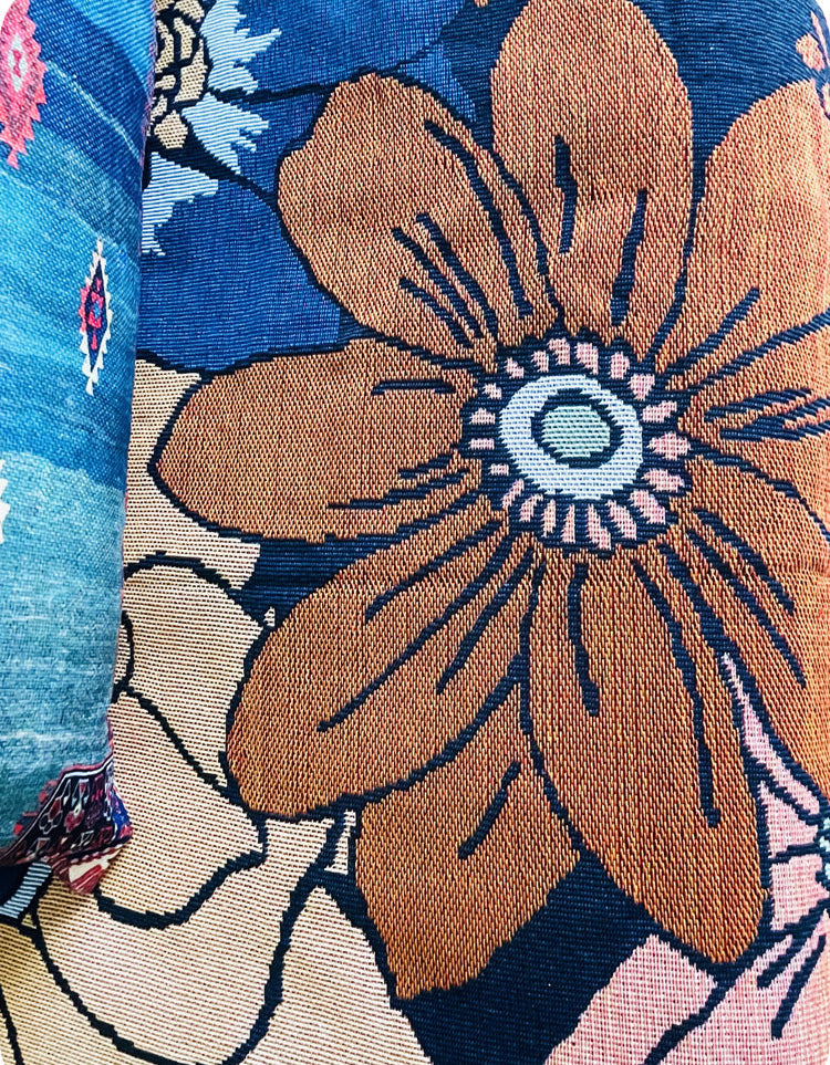 Vintage Big Flower Pattern Soft Cotton Blanket