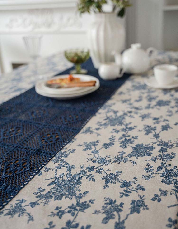 Cotton Center Lace Pieced Flowers Printed Tablecloth (Blue; Green)