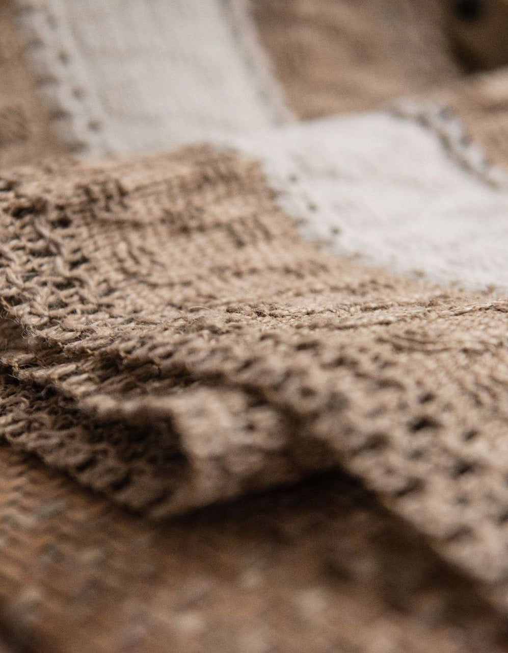 Cotton Linen Weaving Tassel Table Runner
