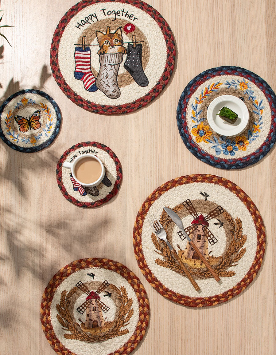 Hand-Woven Vintage Animals Pattern Cup Mat Tablemat