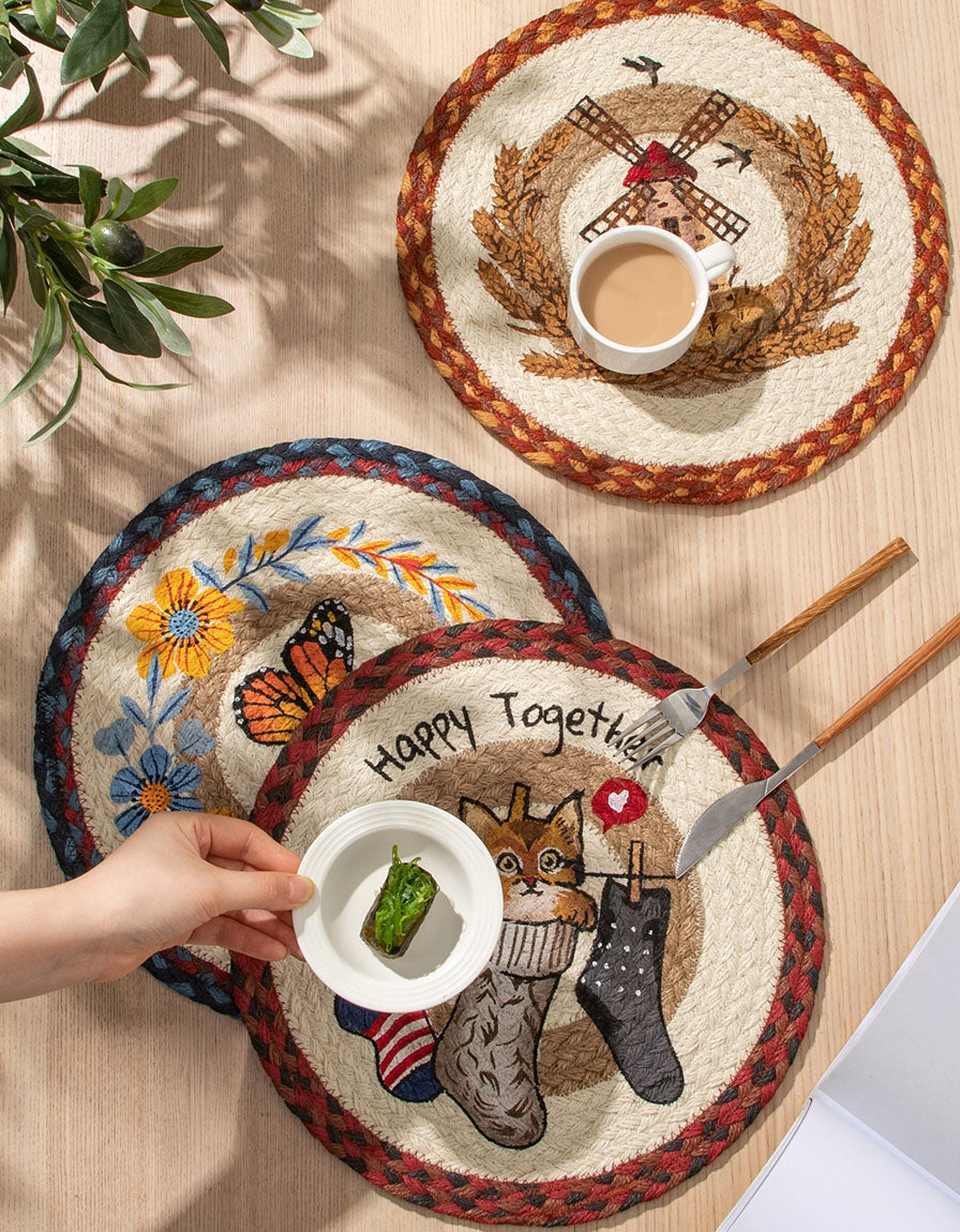 Hand-Woven Vintage Animals Pattern Cup Mat Tablemat