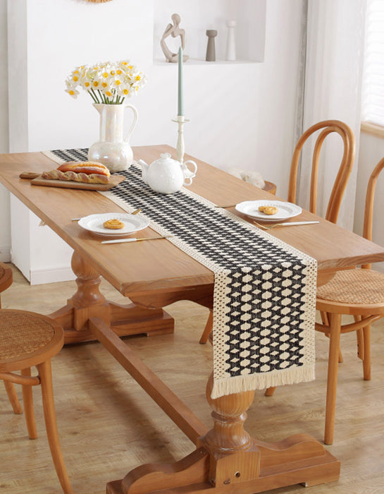 Nordic Style Jacquard Black White Table Runner