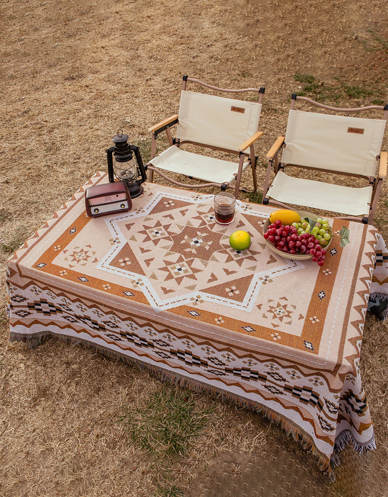 Pastoral Flower Pattern Tassel Picnic Blanket